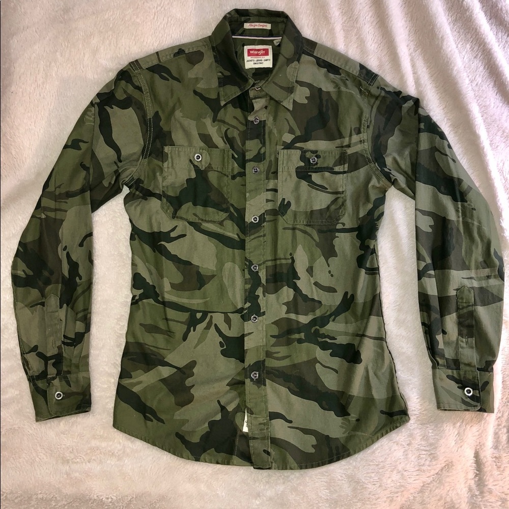 Men’s S wrangler camouflage button up long sleeve